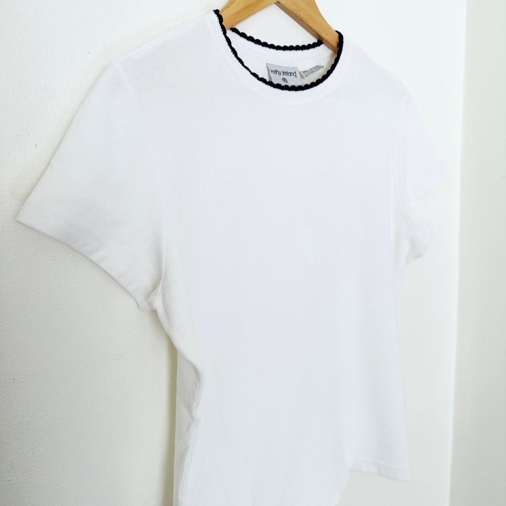 Kathy Ireland White Top - Picture 2 of 4